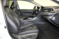 Toyota Camry Luxury Business 2.5 131kW thumbnail