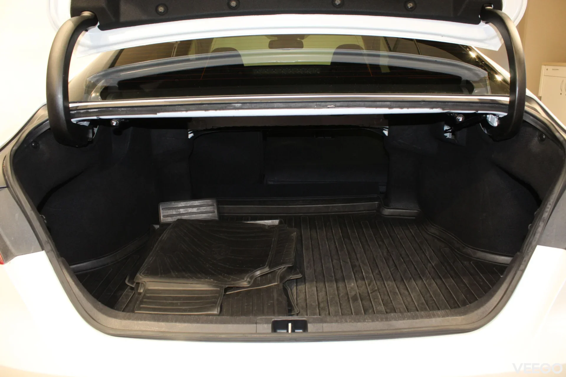 Toyota Camry Luxury Business 2.5 131kW