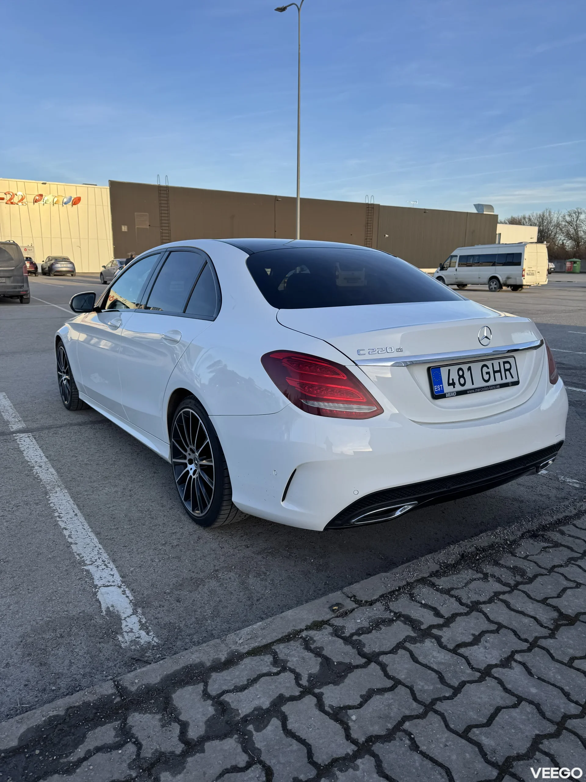 Mercedes-Benz C220 2.1 125kW