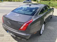 Jaguar XJ R-Sport 3.0 221kW thumbnail