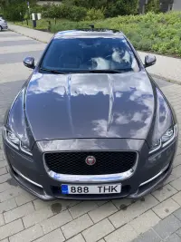 Jaguar XJ R-Sport 3.0 221kW thumbnail