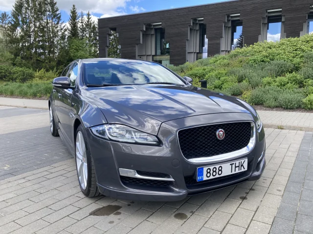 Image of Jaguar XJ R-Sport 3.0 221kW