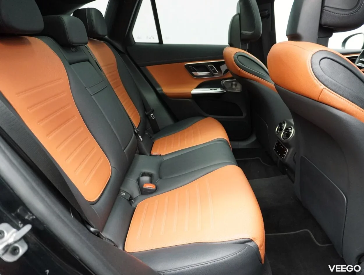 Mercedes-Benz GLC220 4Matic AMG-line Night pakett 2 145kW