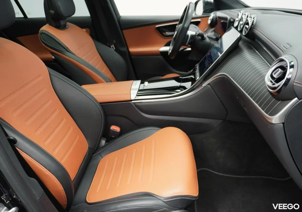 Mercedes-Benz GLC220 4Matic AMG-line Night pakett 2 145kW