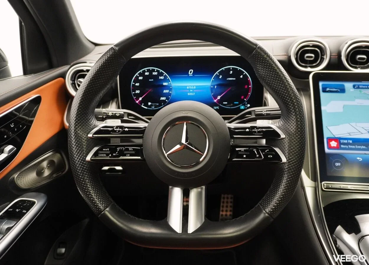 Mercedes-Benz GLC220 4Matic AMG-line Night pakett 2 145kW