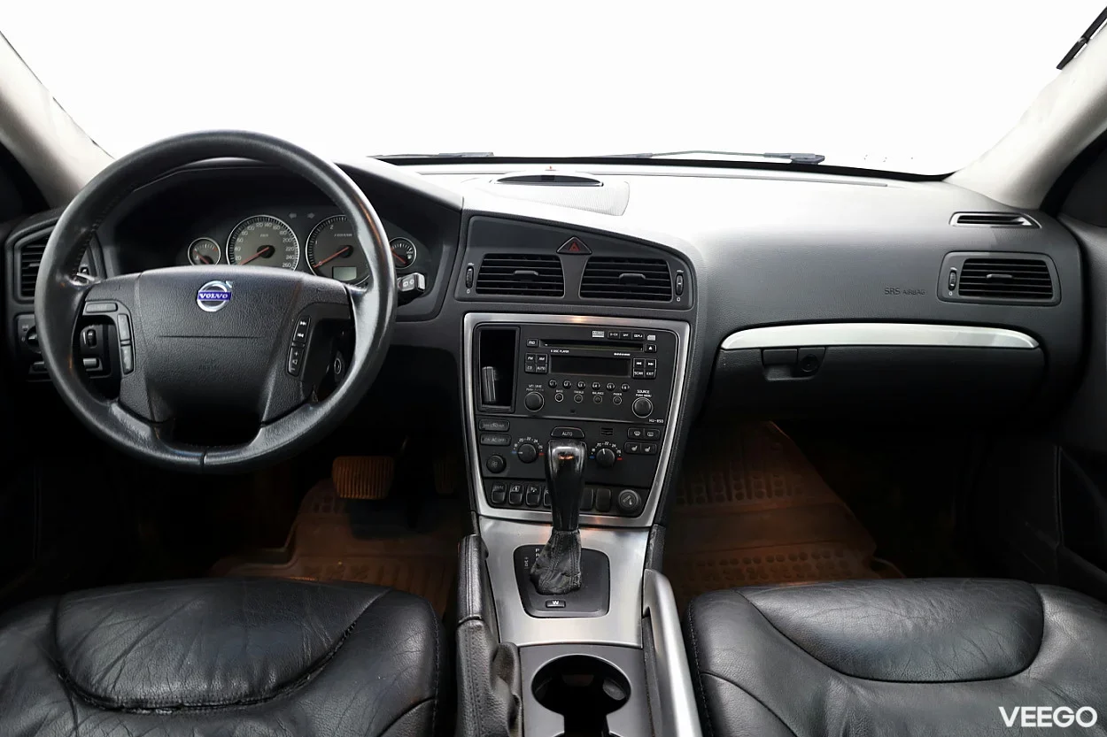 Volvo XC70 2.4 121kW