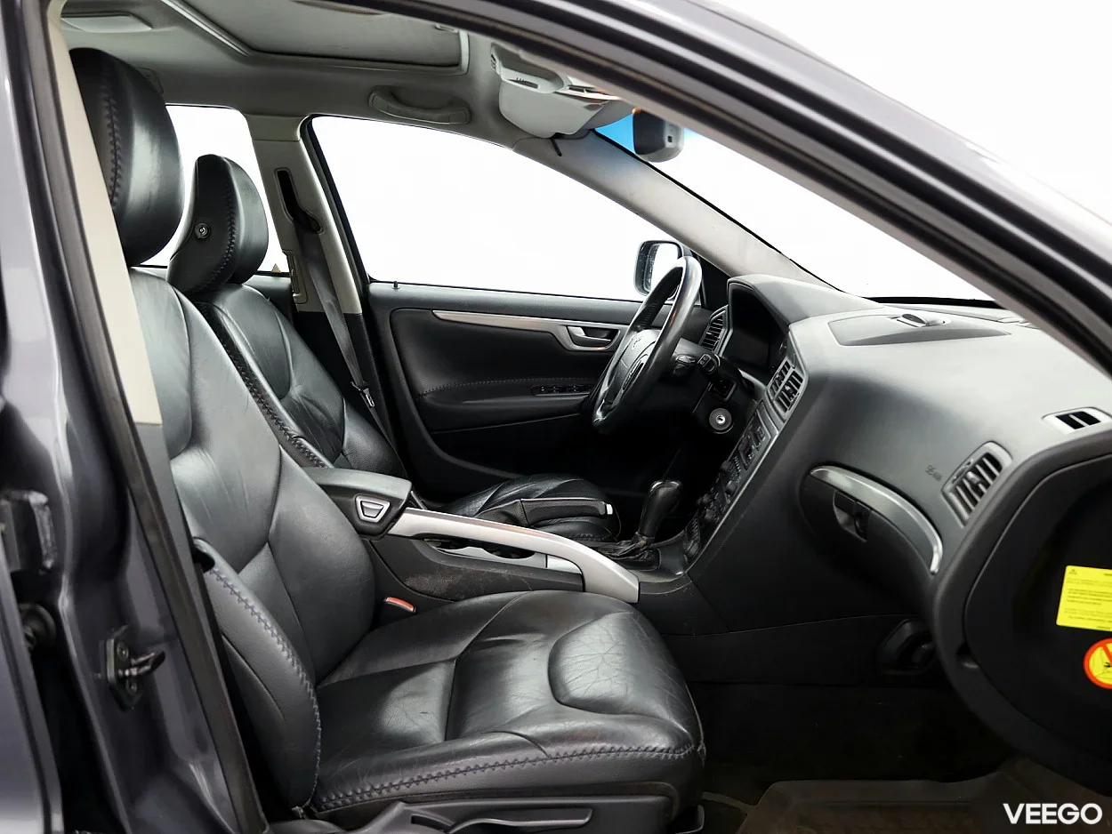 Volvo XC70 2.4 121kW