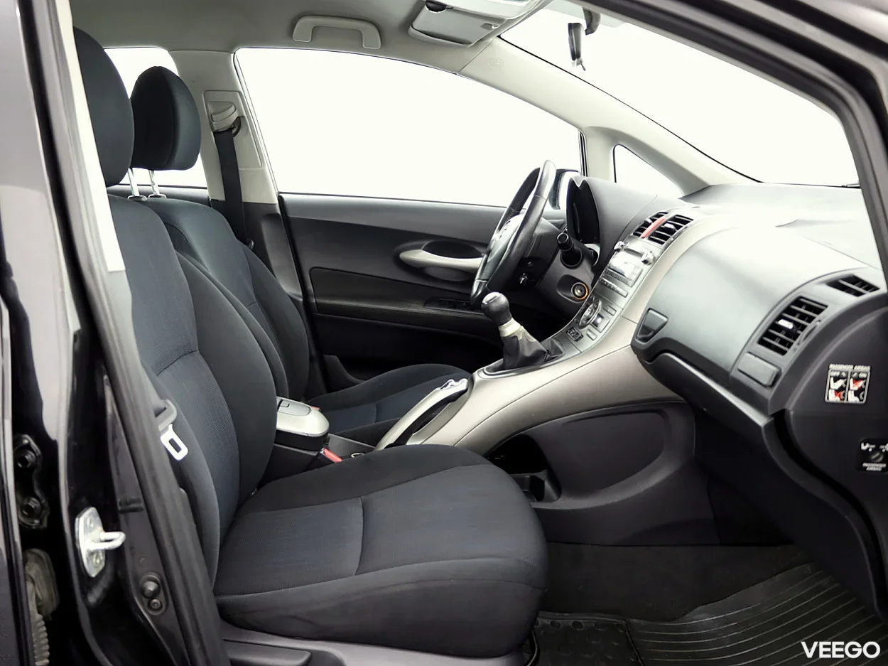 Toyota Auris 1.6 91kW