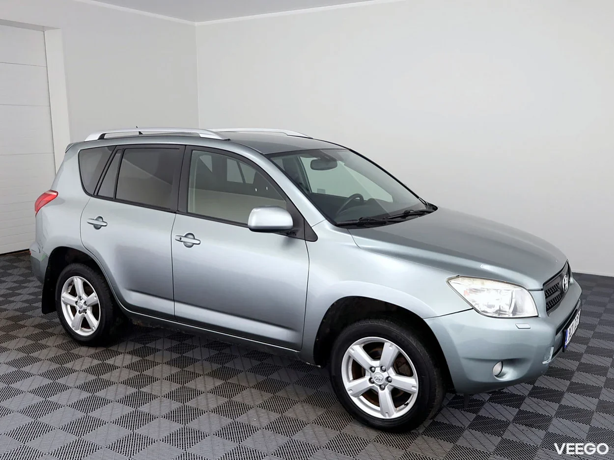 Toyota RAV4 2.2 100kW