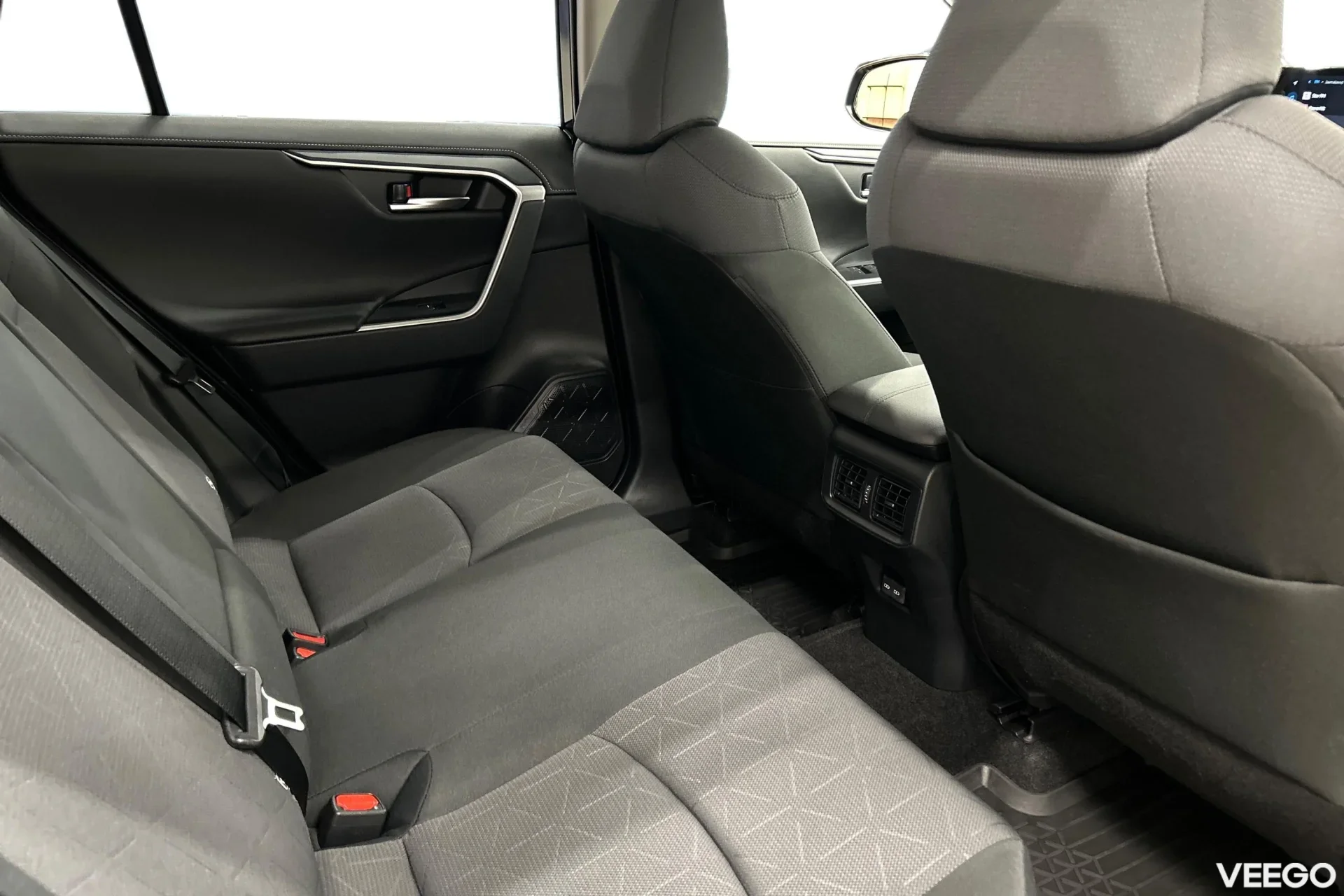 Toyota RAV4 Luxury Limited Hybrid 2.5 131kW