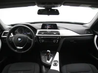 BMW 320 2 120kW thumbnail