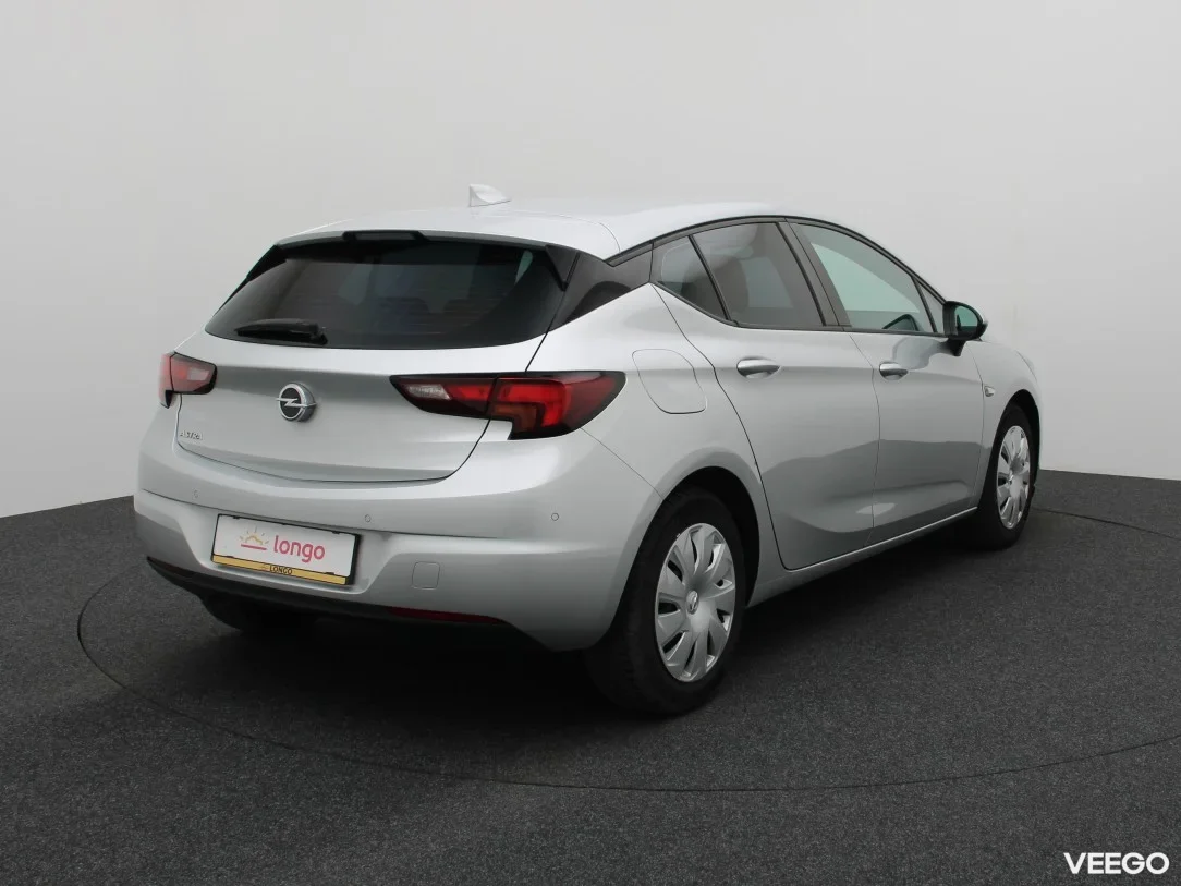 Opel Astra 1.6 81kW