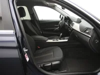 BMW 320 2 120kW thumbnail