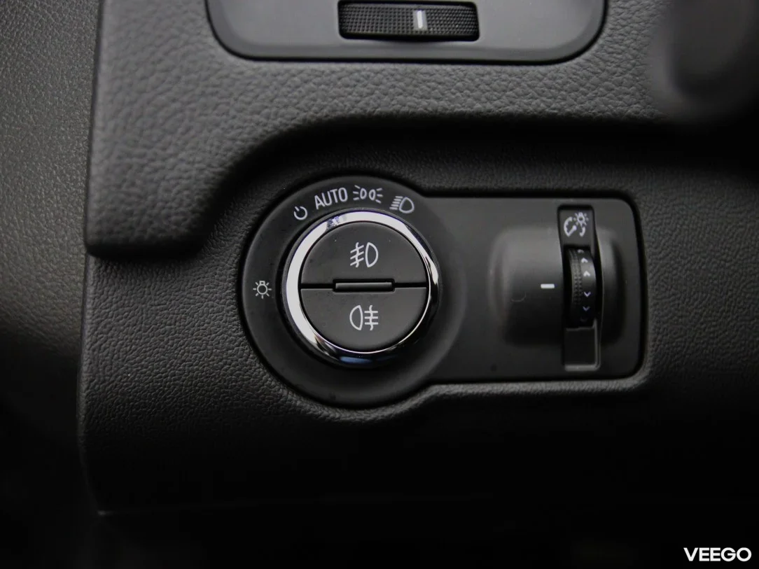 Opel Insignia 1.6 100kW