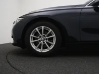 BMW 320 2 120kW thumbnail