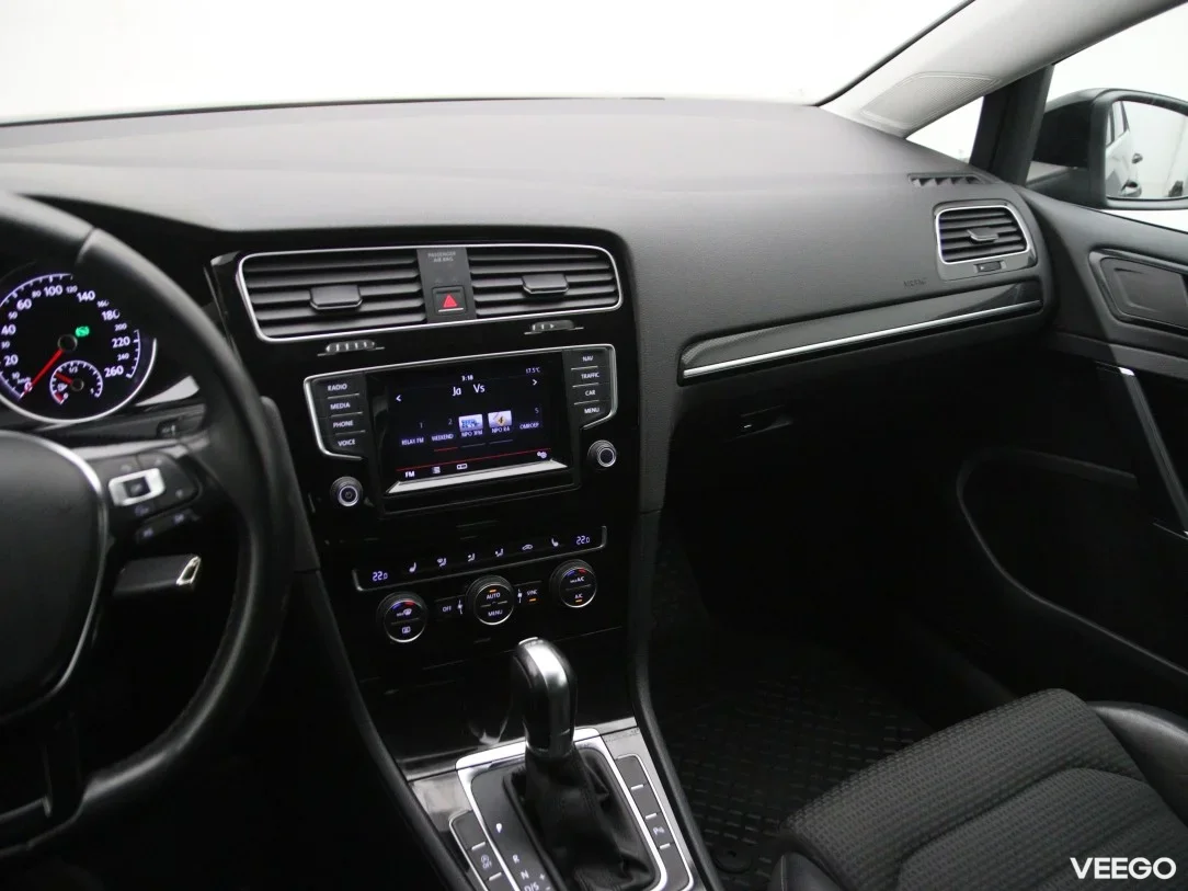 Volkswagen Golf 1.2 77kW