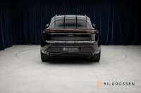 Porsche Macan Turbo Electric 585hk Burmester Hud P-Disp MOMS 430kW thumbnail