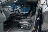 Porsche Macan Turbo Electric 585hk Burmester Hud P-Disp MOMS 430kW thumbnail