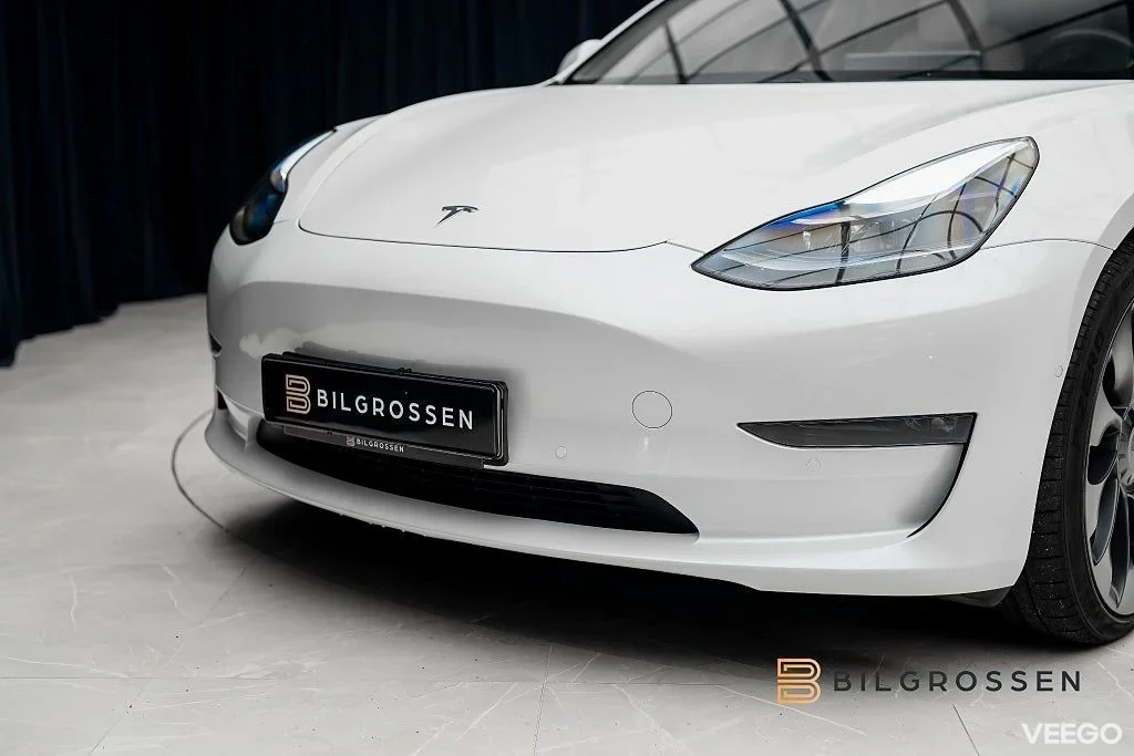 Tesla Model 3 Performance 513hk Autopilot Premium 377kW