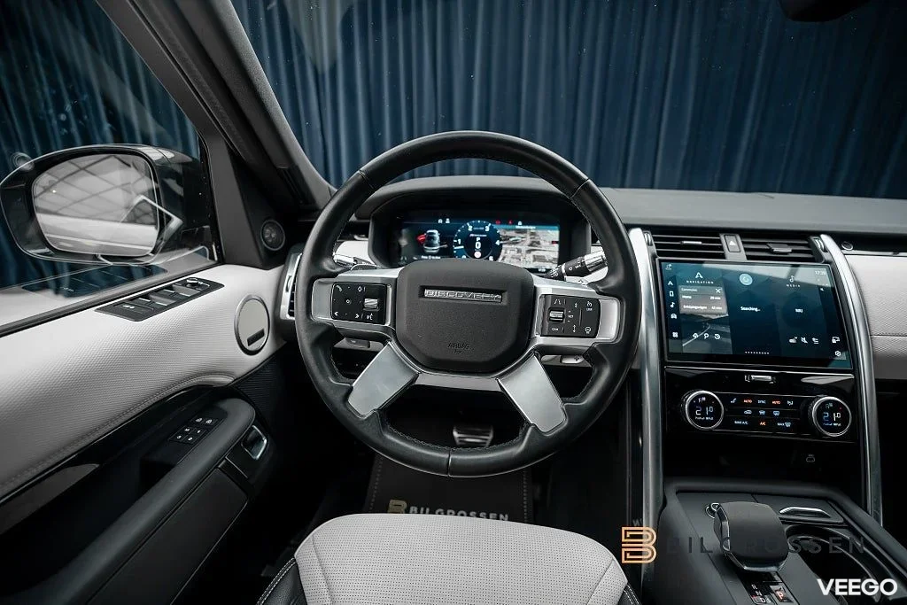 Land Rover Discovery D250 MHEV 249hk R Dynamic Pano 360 183kW