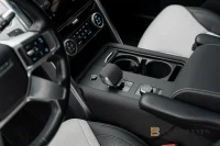 Land Rover Discovery D250 MHEV 249hk R Dynamic Pano 360 183kW thumbnail