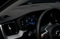 Volvo XC60 Recharge T6 AWD Plus Dark Panorama Drag 257kW thumbnail