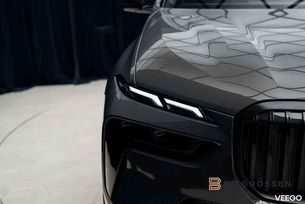 BMW X7 M60i xDrive M Sport Pro Executive SkyLounge B&W 390kW