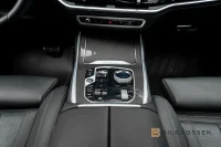 BMW X7 M60i xDrive M Sport Pro Executive SkyLounge B&W 390kW thumbnail