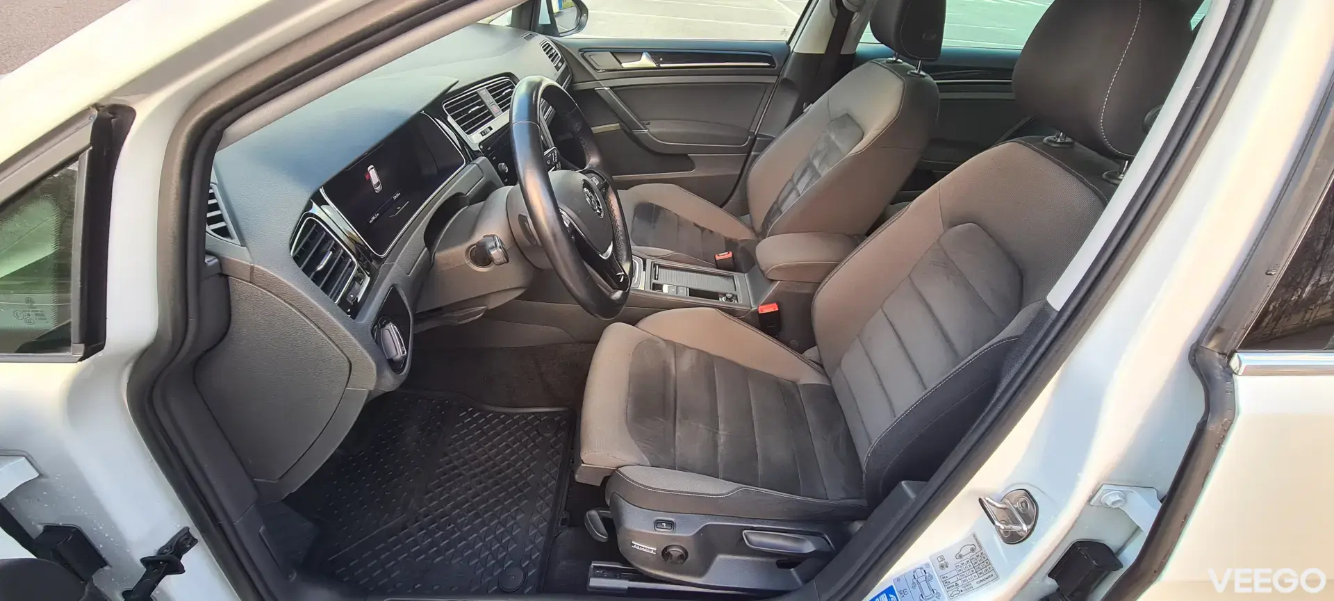 Volkswagen Golf 1.5 110kW