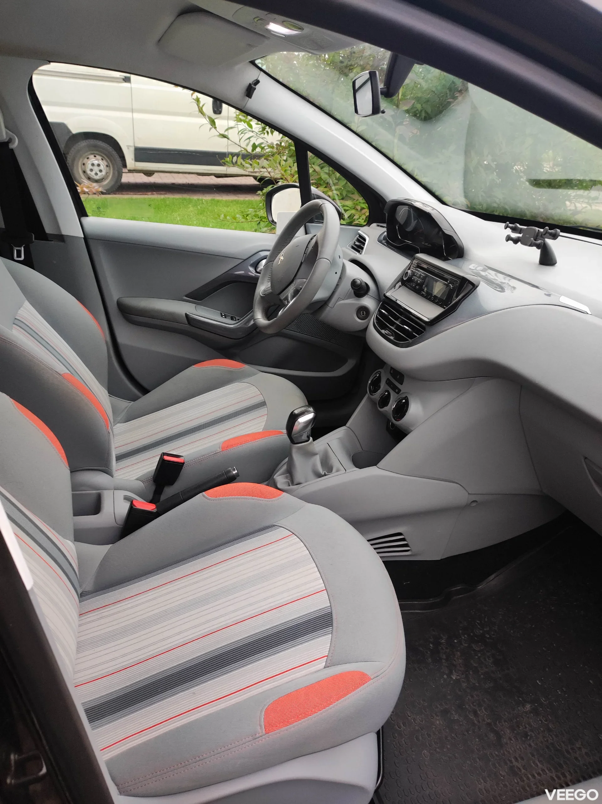 Peugeot 208 1.4 70kW