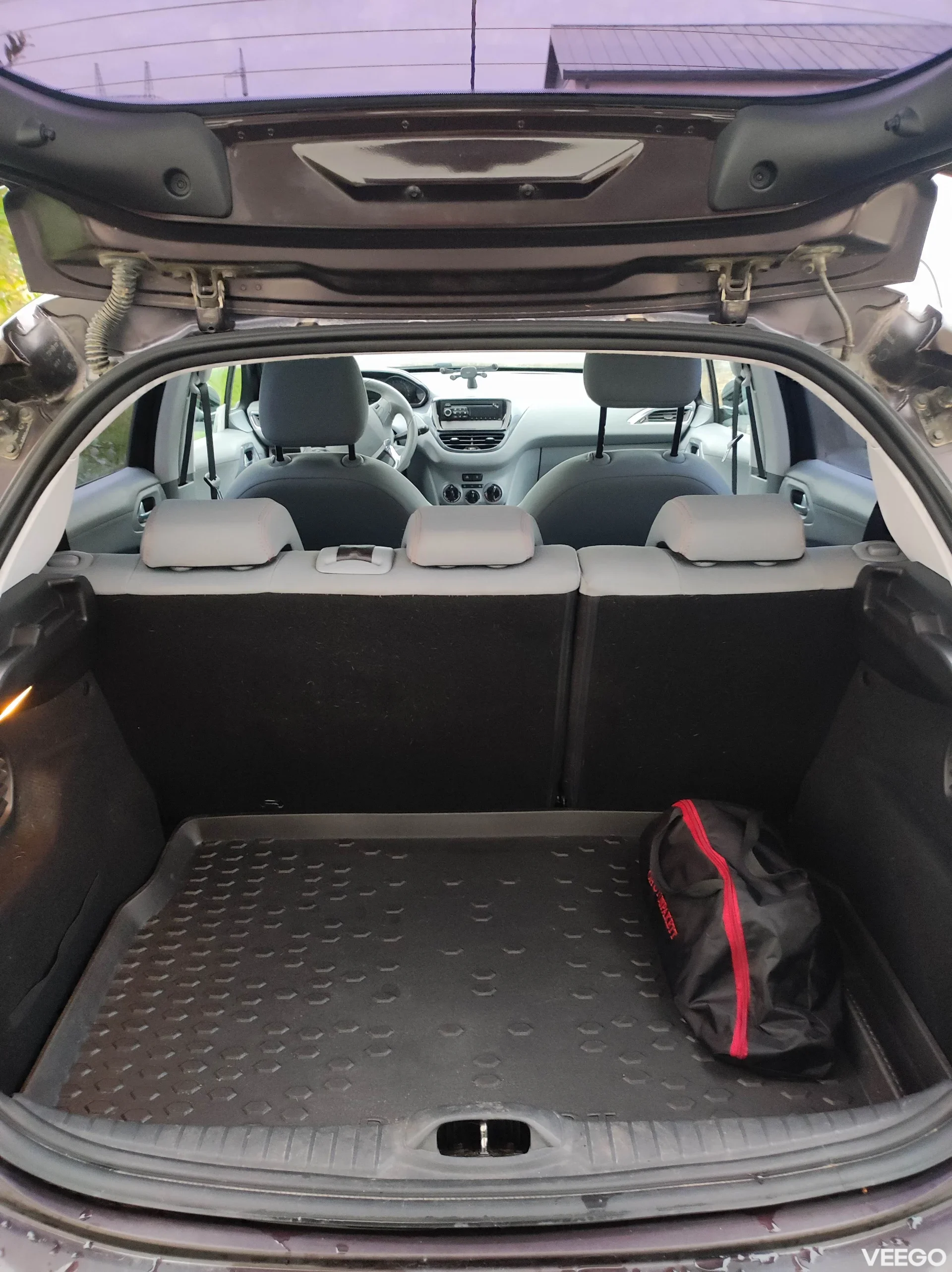 Peugeot 208 1.4 70kW