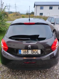 Peugeot 208 1.4 70kW thumbnail