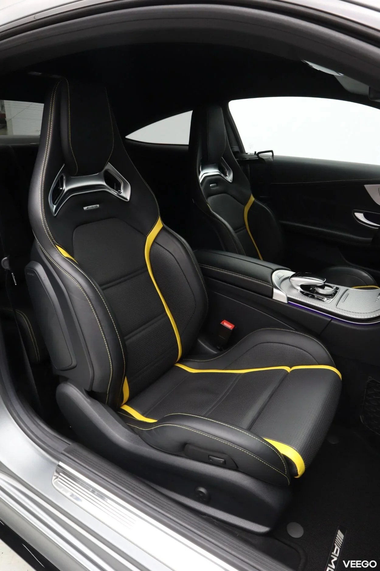 Mercedes-Benz C63 AMG Coupe 4 375kW