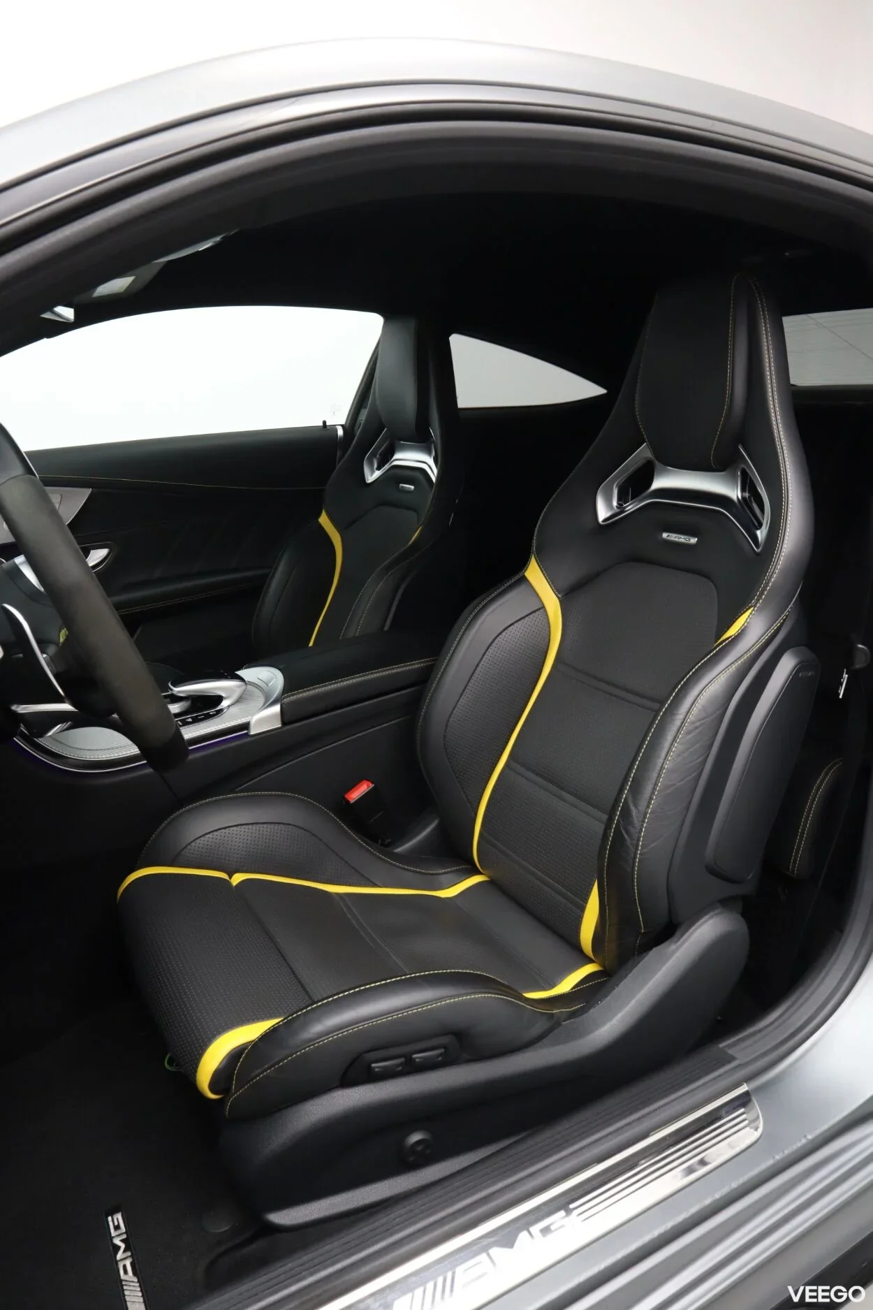 Mercedes-Benz C63 AMG Coupe 4 375kW