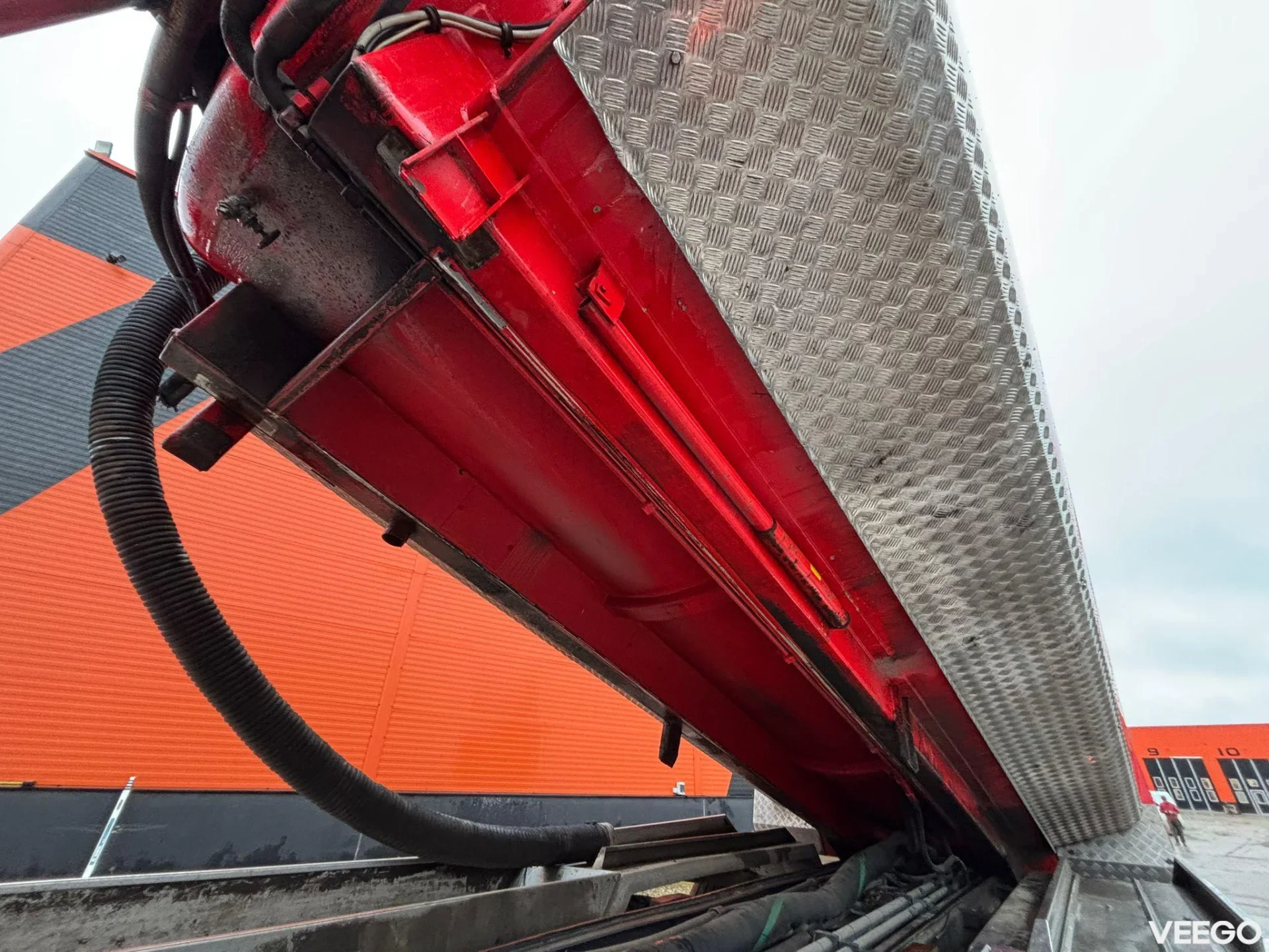 Scania P124 KORP&SON / TANK 8000 l / VACUUM Wittig RFW260 / PRESSURE Uraca DK716  140 bar / 400 l/min 309kW