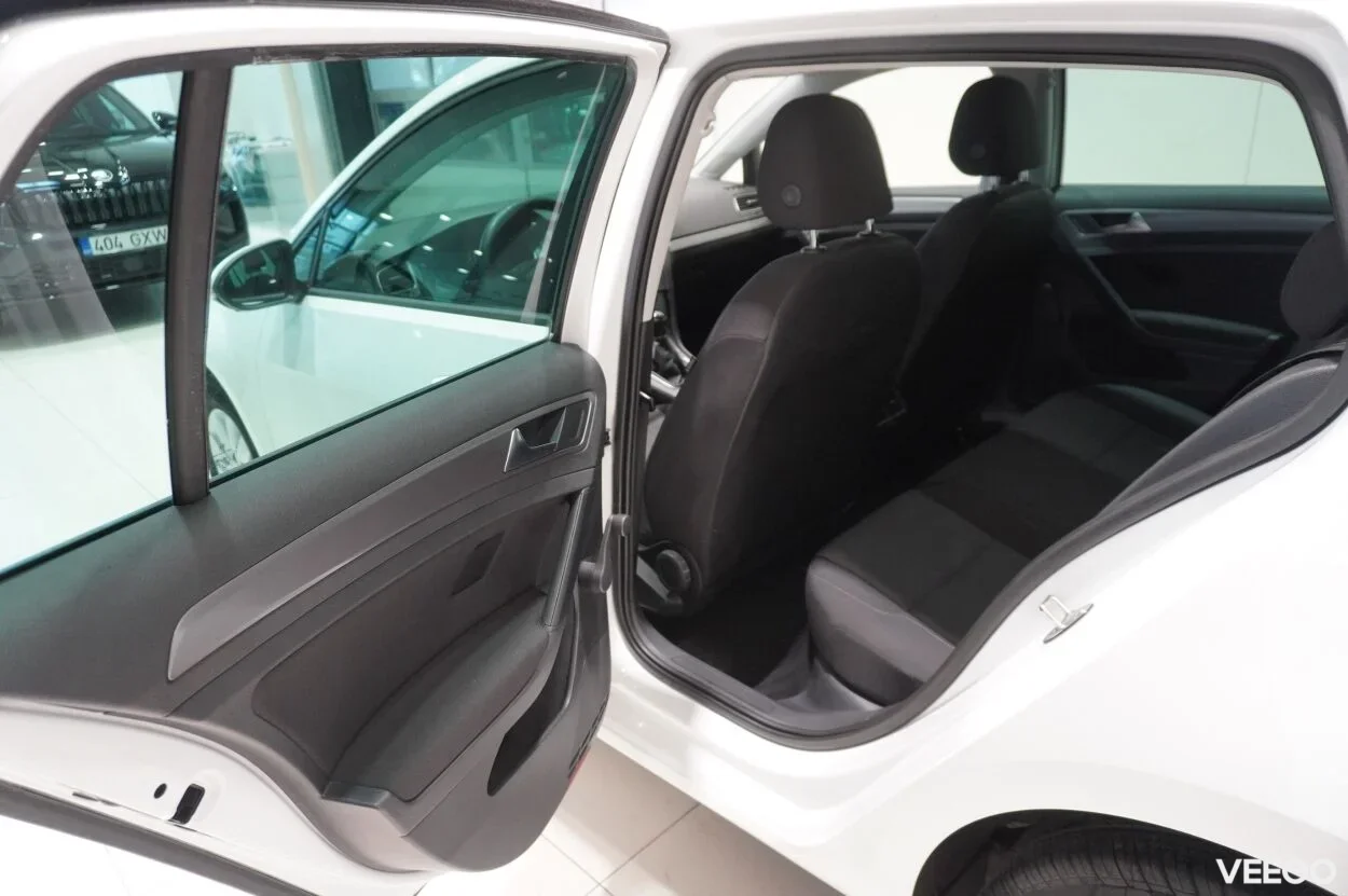 Volkswagen Golf 1.2 77kW