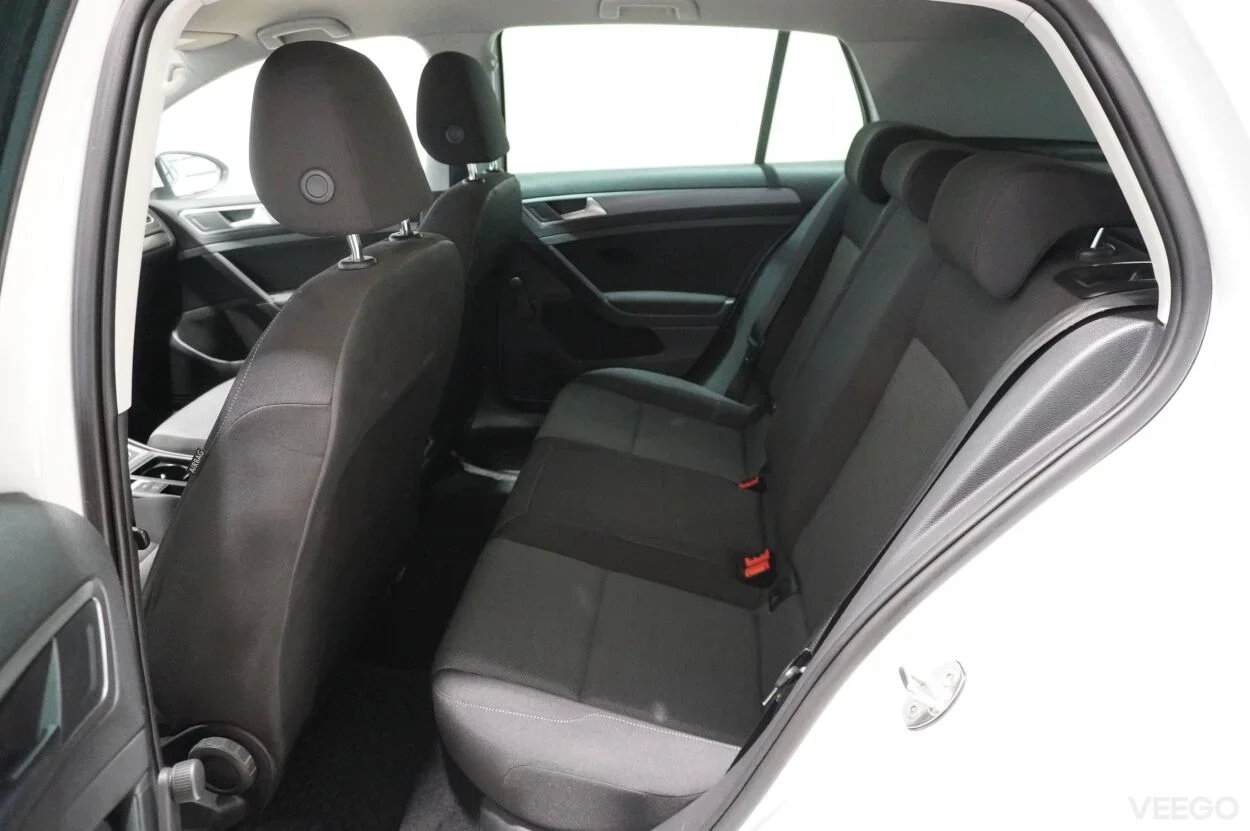 Volkswagen Golf 1.2 77kW