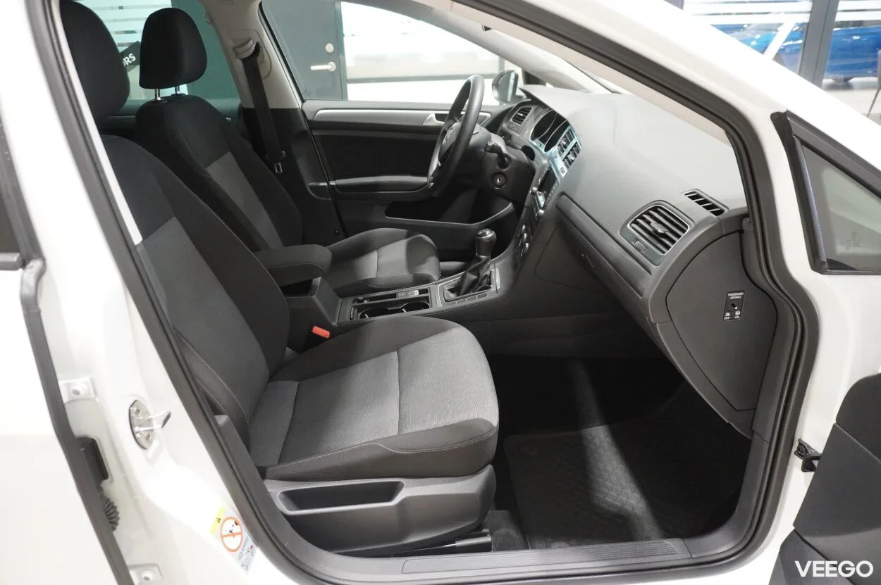 Volkswagen Golf 1.2 77kW