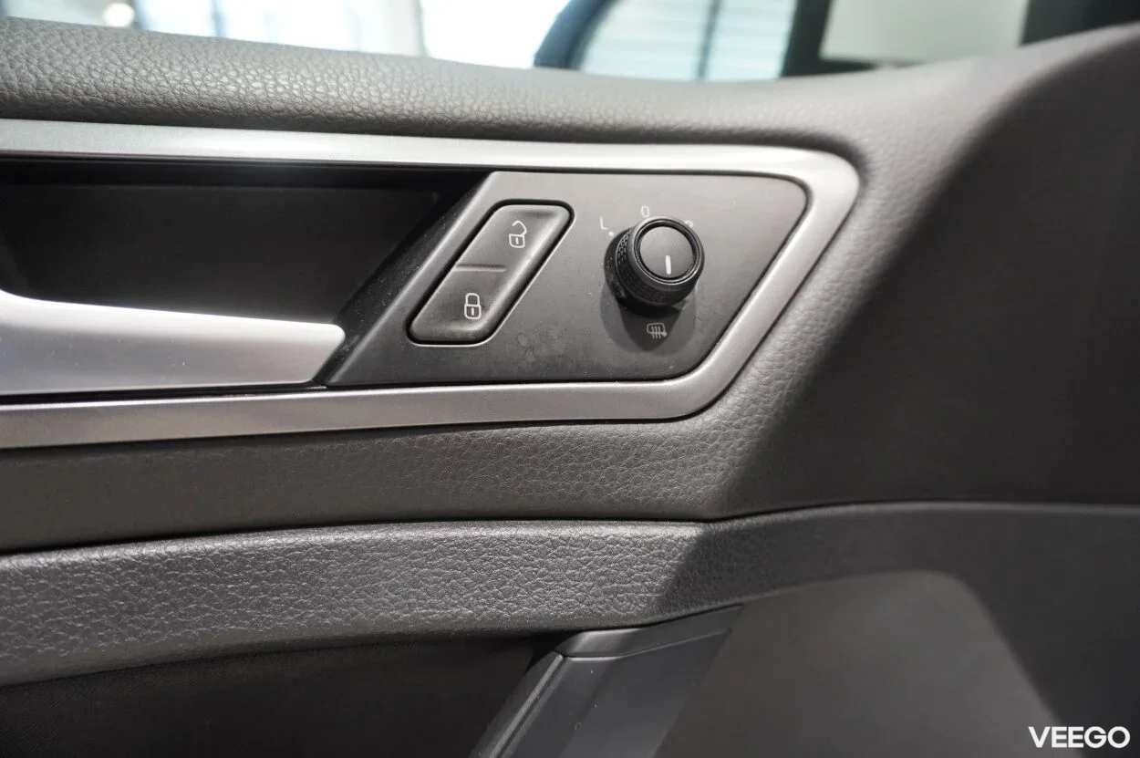 Volkswagen Golf 1.2 77kW