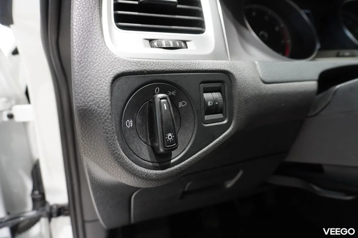 Volkswagen Golf 1.2 77kW