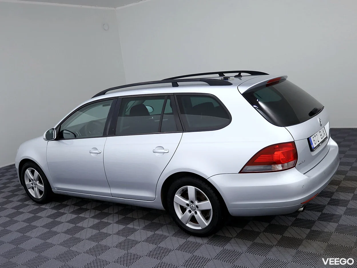 Volkswagen Golf 1.6 77kW