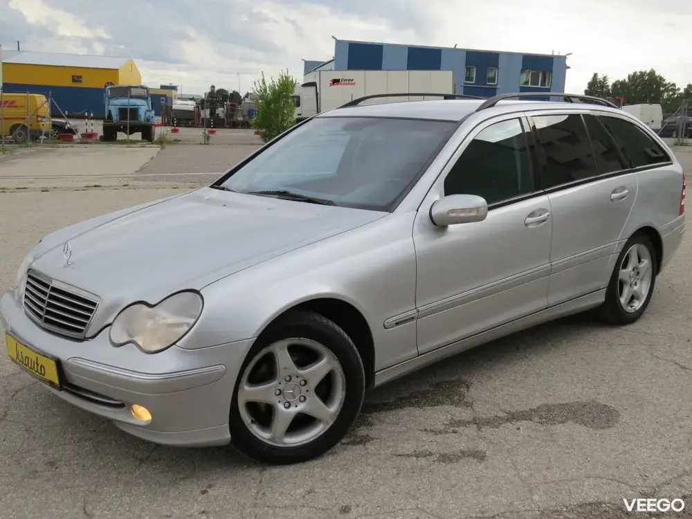 Mercedes-Benz C 180 KOMPRESSOR Avantgarde 1.8 105kW