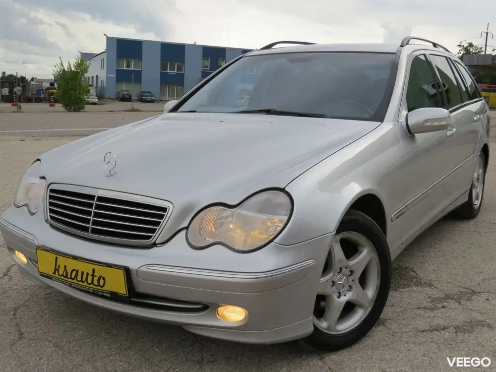 Mercedes-Benz C 180 KOMPRESSOR Avantgarde 1.8 105kW