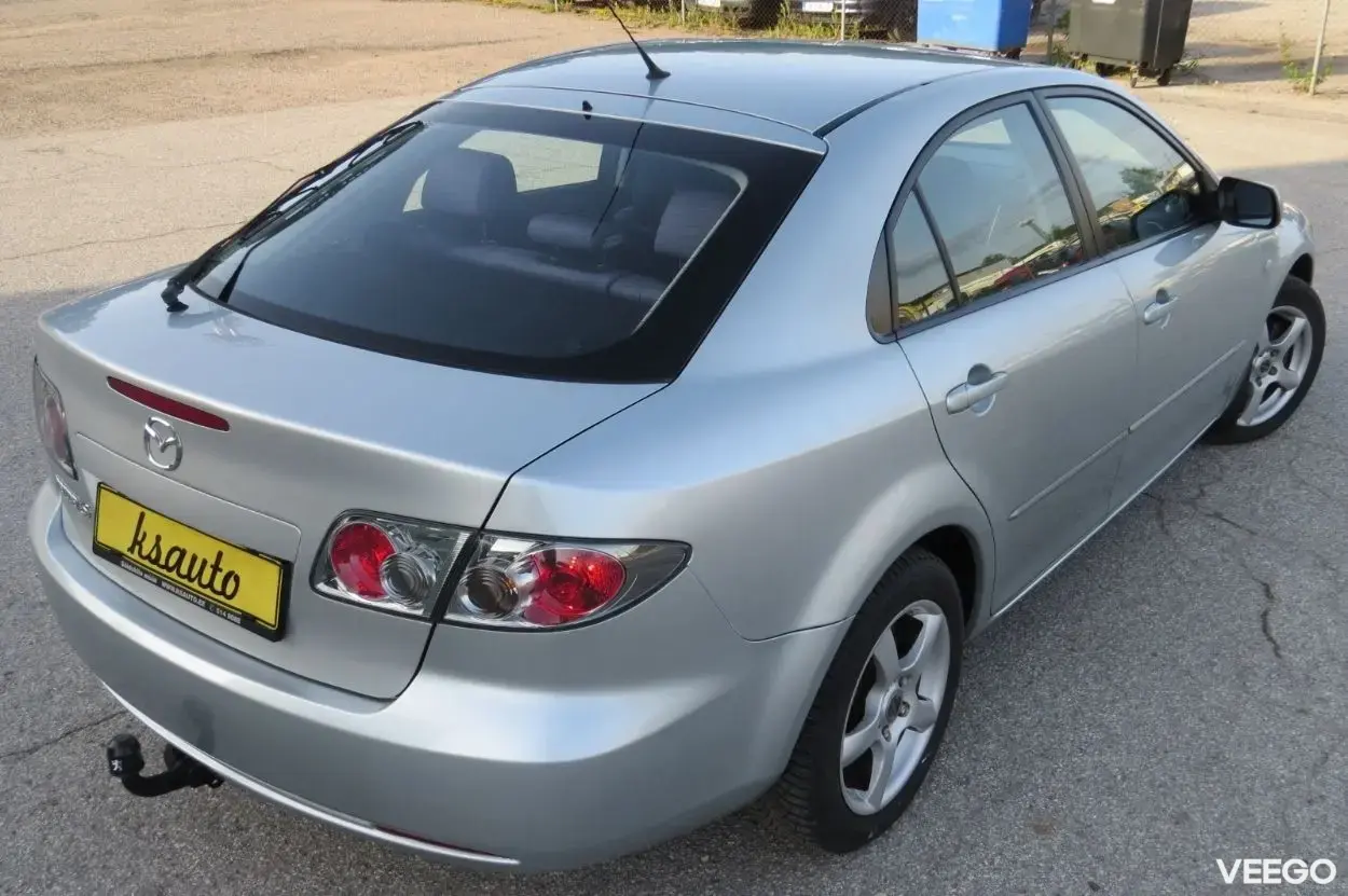 Mazda 6 Elegance 2.0 105kW