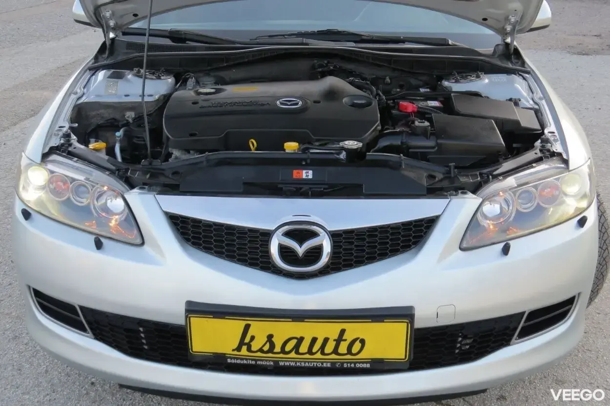 Mazda 6 Elegance 2.0 105kW