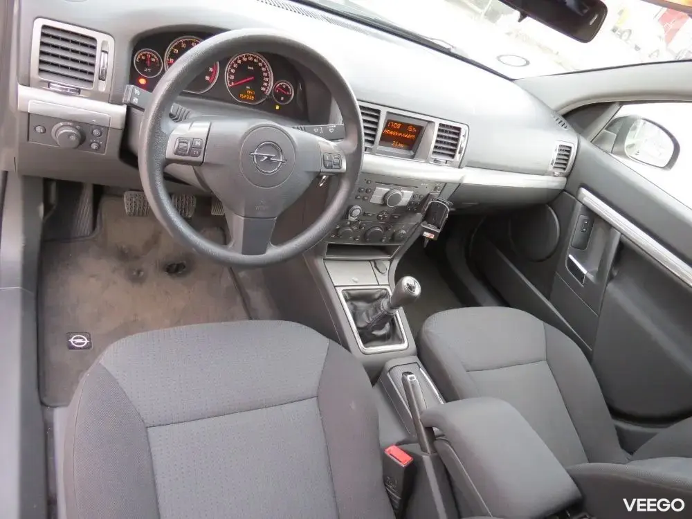 Opel Vectra Station Wagon 2.2 114kW