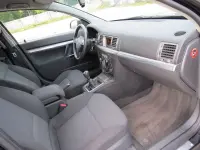 Opel Vectra Station Wagon 2.2 114kW thumbnail