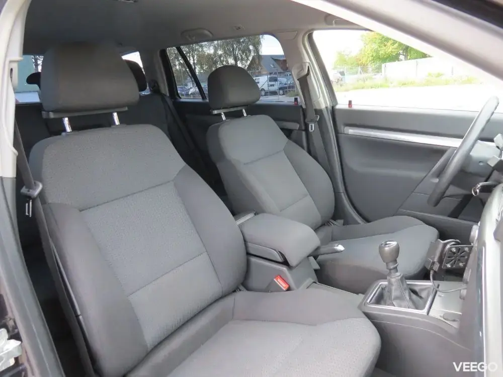 Opel Vectra Station Wagon 2.2 114kW
