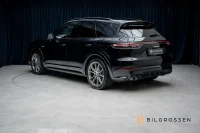 Porsche Cayenne E-Hybrid SportDesign 3.79% Bakaxelsytrning Softclose Pan 340kW thumbnail
