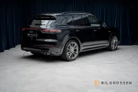 Porsche Cayenne E-Hybrid SportDesign 3.79% Bakaxelsytrning Softclose Pan 340kW thumbnail